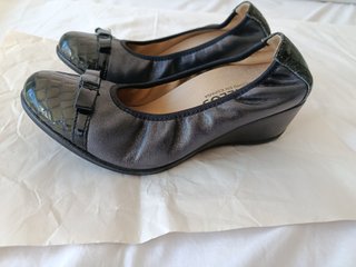 Zapatos estilo bailarina con cuña de Pitillos