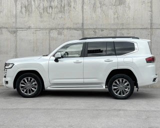 Toyota Land Cruiser 300 Diesel V6 3.3 2024