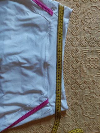 Falda pantalón deportiva Nike blanca y rosa
