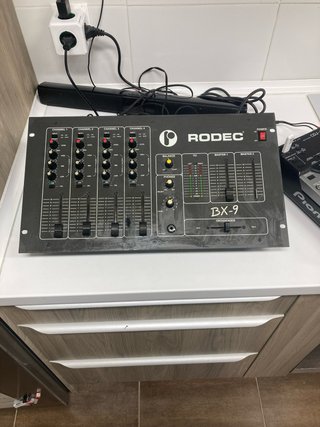 Mesa de mezclas Rodec BX-9