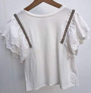Camiseta blanca talla única con mangas volantes