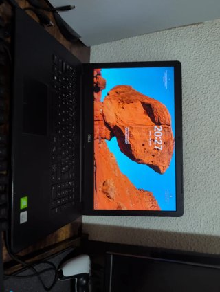 Portátil Dell 17,3 pulgagas i7/nvidia.