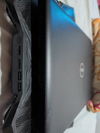 Portátil Dell 17,3 pulgagas i7/nvidia.