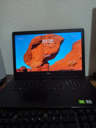 Portátil Dell 17,3 pulgagas i7/nvidia.