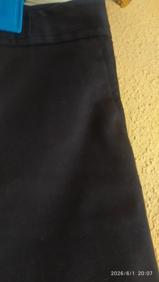 Falda midi azul marino Zara