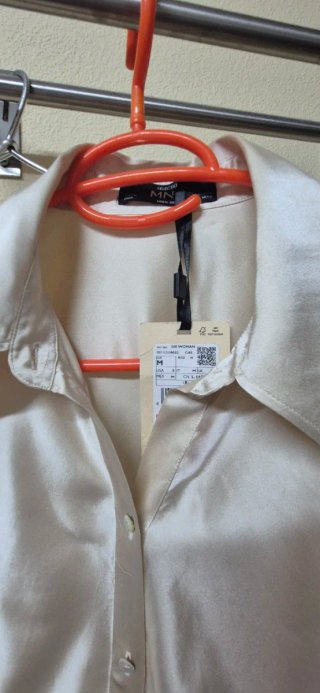 Camisa de seda marfil talla M