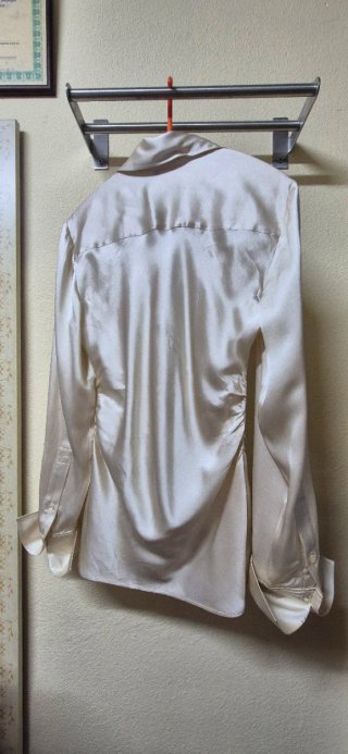 Camisa de seda marfil talla M