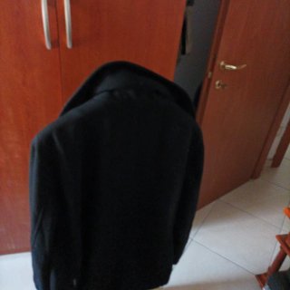 Cappotto donna nero con bottoni in cachemire