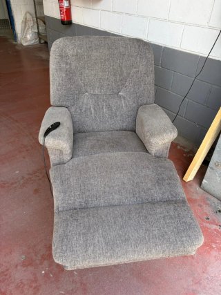 Sillón reclinable de tela gris