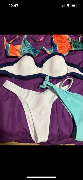 Lote de 3 bikinis