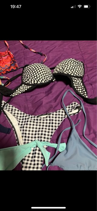 Lote de 3 bikinis