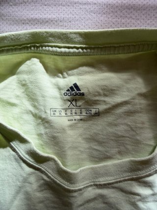 Camiseta Adidas verde