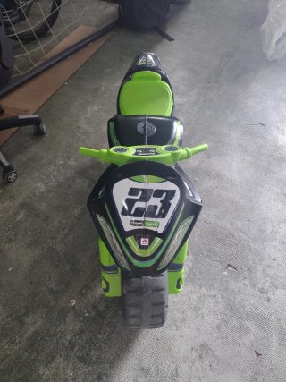 Moto Kawasaki 23 Niños