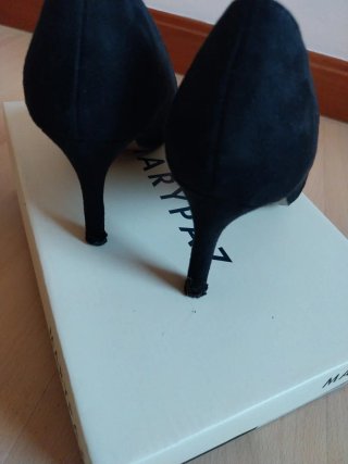 Zapatos de salón MARYPAZ negros