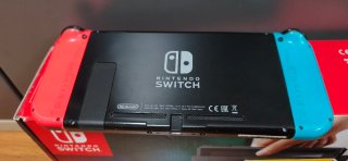 Nintendo Switch M4G1C4 2017