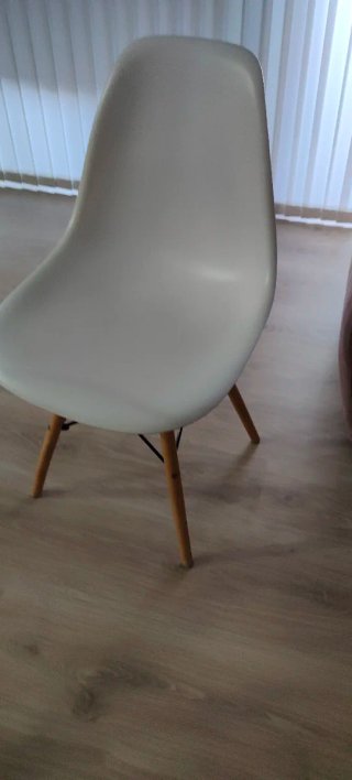 Mesa Comedor Cristal y 4 Sillas Diseño nórdico