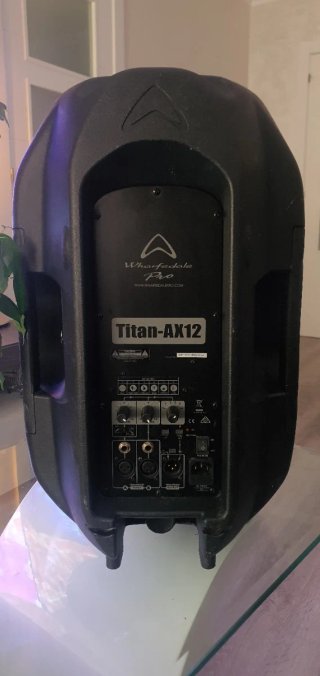 Altavoz Wharfedale Pro Titan AX12