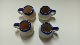 4 Tazze in ceramica beige e blu