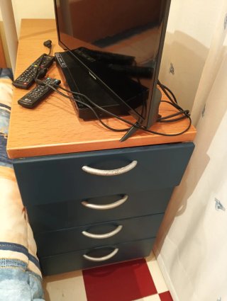 Muebles Dormitorio: Canapé, Mesita, Sinfonier
