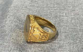 Anillo Sello Escorpión Vintage Dorado