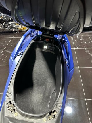AK 550 12.000KMS DESDE 137€/MES