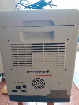 Nevera termoeléctrica 30L camping.