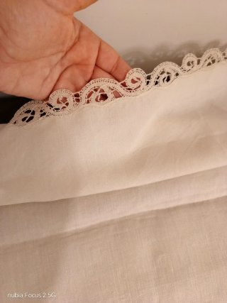 Copriletto vintage Lino e Seta con pizzo Cantù