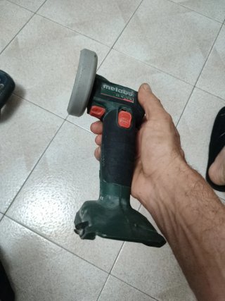 Mini Radial Metabo CC 18 LTX BL a batería