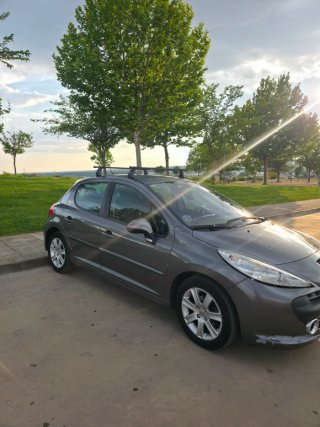 Peugeot 207 2009