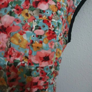 Blusa sin mangas floral mujer