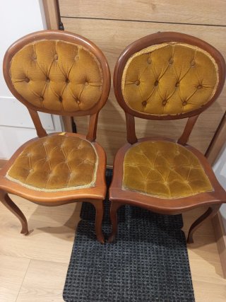 Juego de 2 sillas clásicas de madera