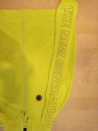 Sudadera Nukutavake de cremallera con capucha