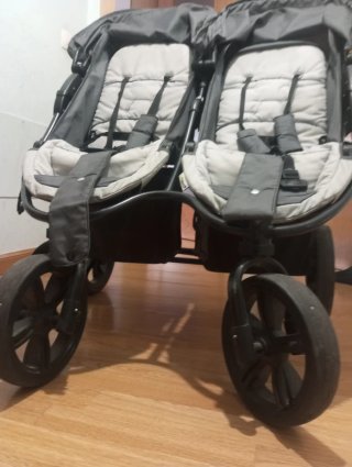 Carrito gemelar gris