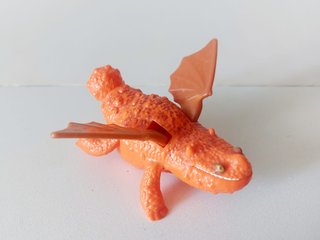 Varios juguetes y artículos infantiles