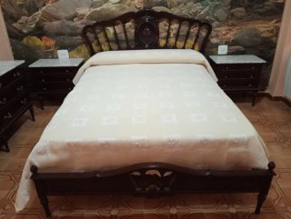 Lote Muebles Habitación: Cómoda, Mesitas, Cama.