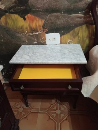 Lote Muebles Habitación: Cómoda, Mesitas, Cama.