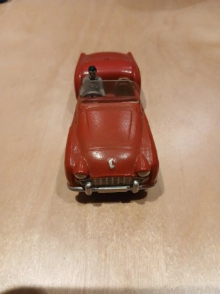 Maqueta Triumph TR3a Corgi.