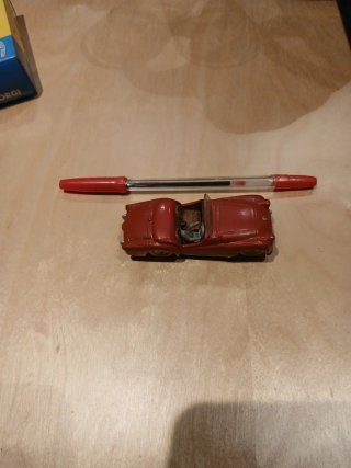 Maqueta Triumph TR3a Corgi.
