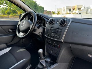 Dacia Sandero 2015