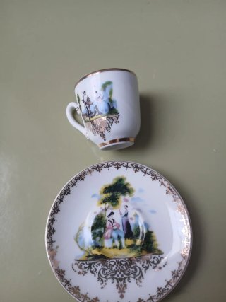 Precioso juego café/té miniatura porcelana