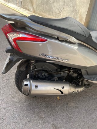 Scooter Kymco Superdink 125cc Negra/Gris