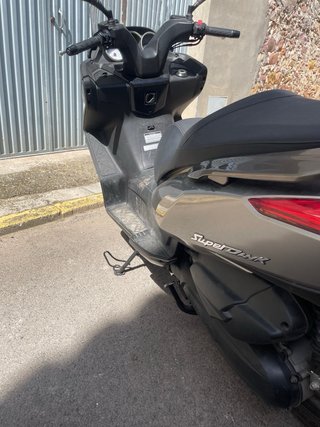 Scooter Kymco Superdink 125cc Negra/Gris