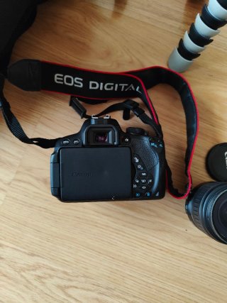Canon EOS 700D Cámara Réflex Digital Vídeo Full HD
