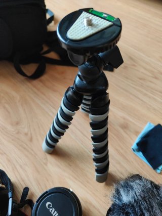 Canon EOS 700D Cámara Réflex Digital Vídeo Full HD