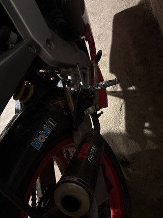 Aprilia RS50 Culoavispa Negra/Roja