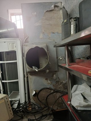 Andamio metálico y compresor