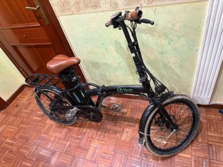 Bicicleta plegable negra