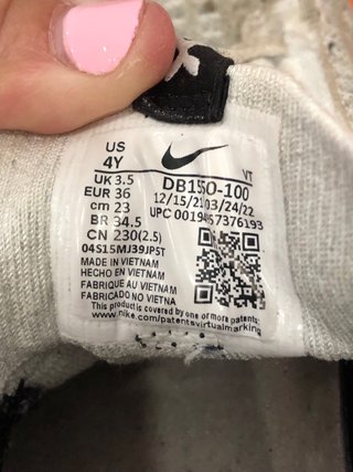 Tenis Nike vapor Gris y Blanco. Talla 36 precio 30