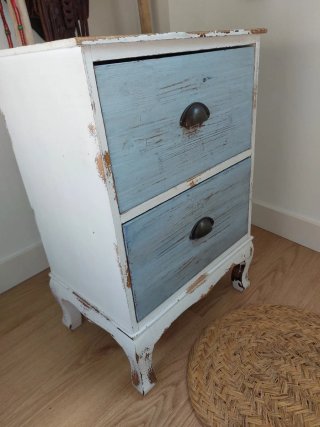Mesita Auxiliar Vintage Azul y Blanco