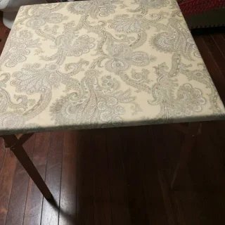 Mesa plegable antigua 80x80cm